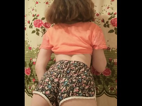 ❤️ Сексуальна молода красуня знімає шорти на камеру ❤ Порно на uk.pornodil.ru ️❤